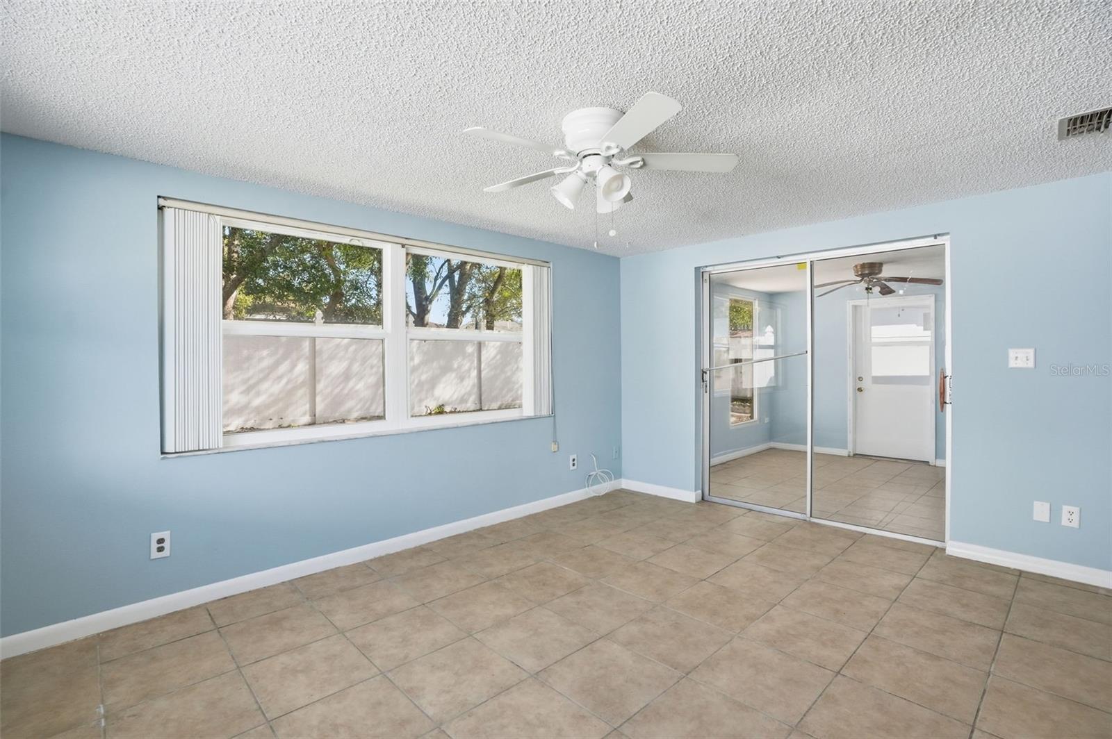 EMBASSY HILLS - Residential