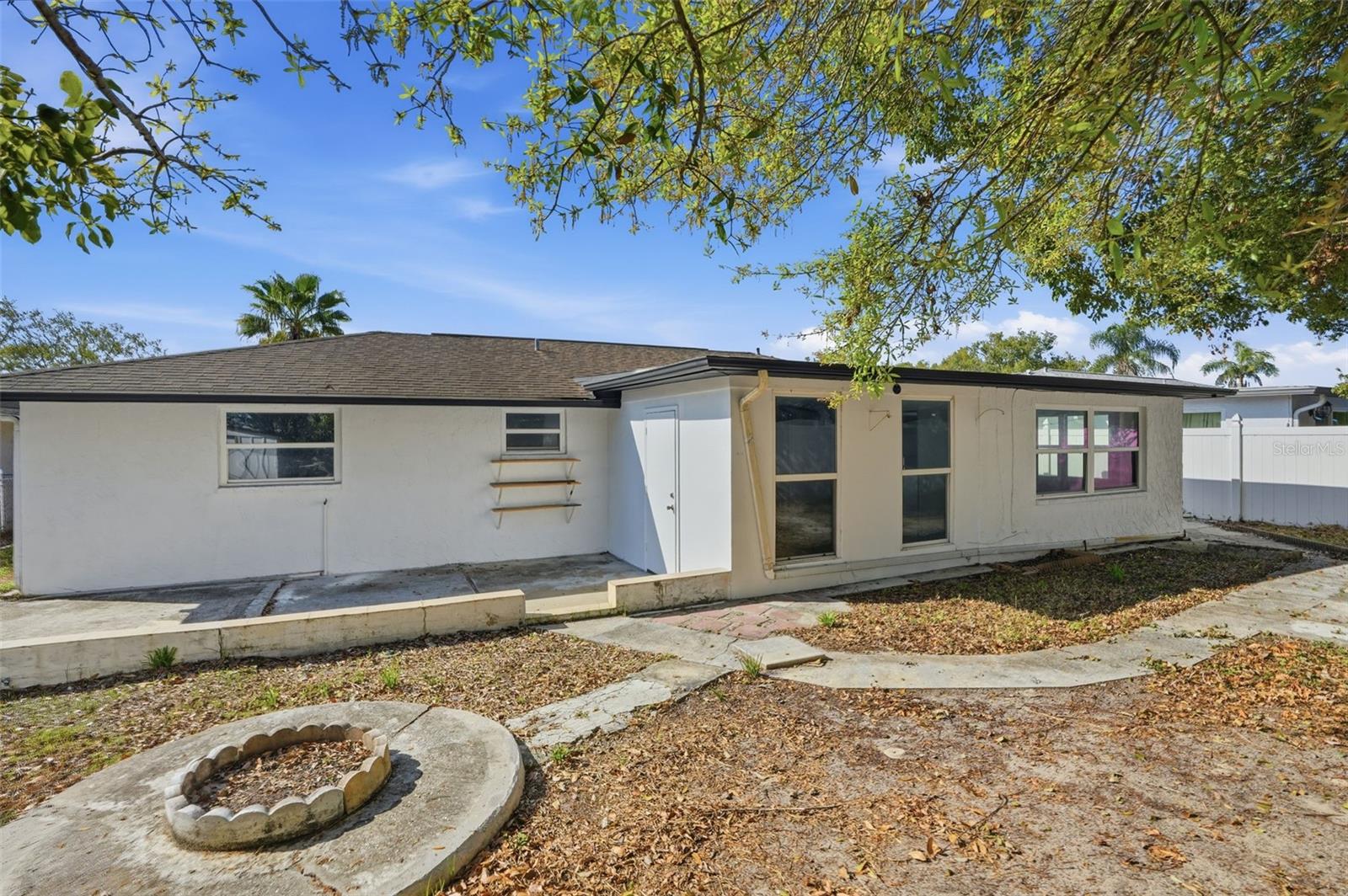 EMBASSY HILLS - Residential