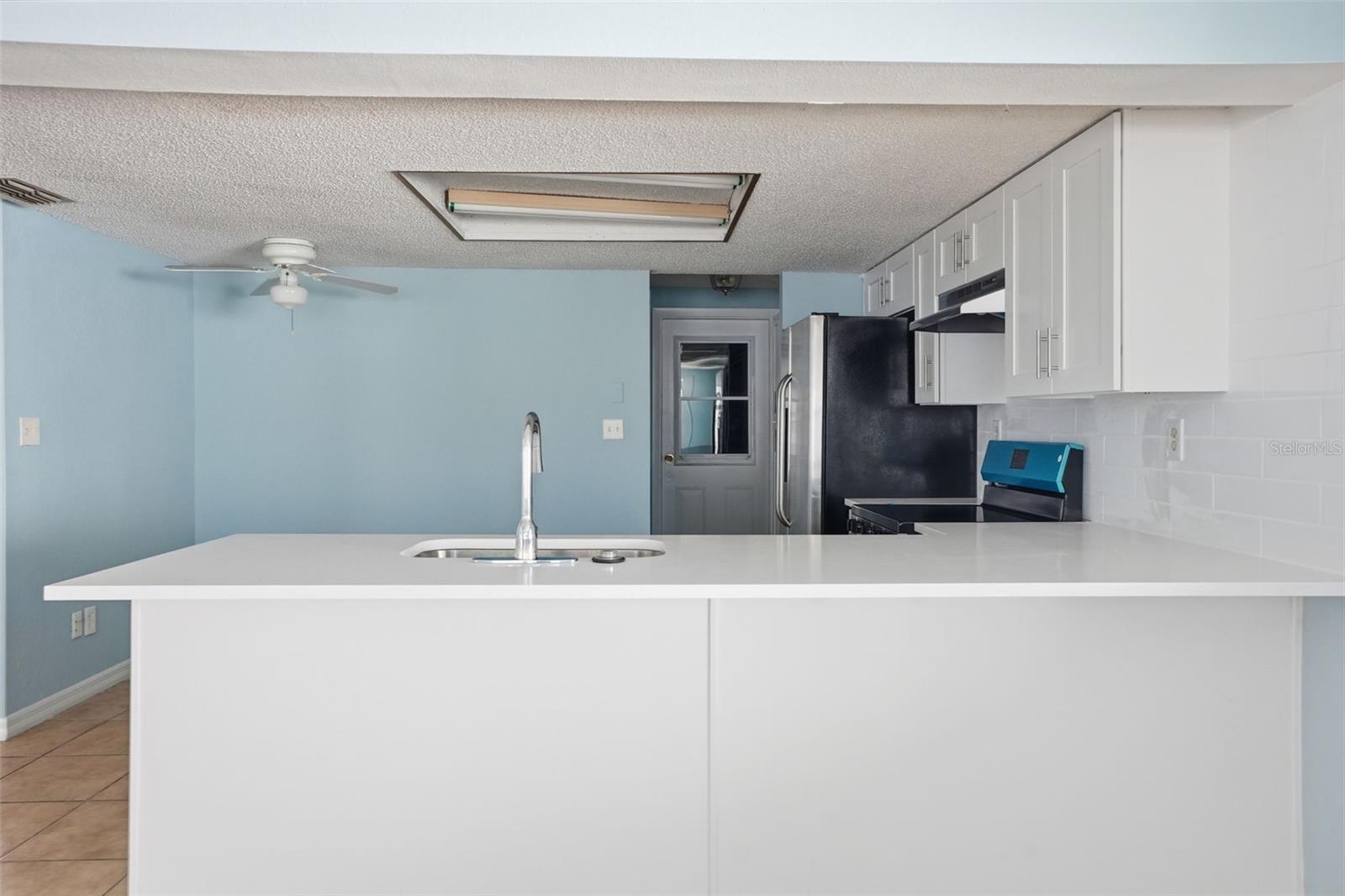 EMBASSY HILLS - Residential