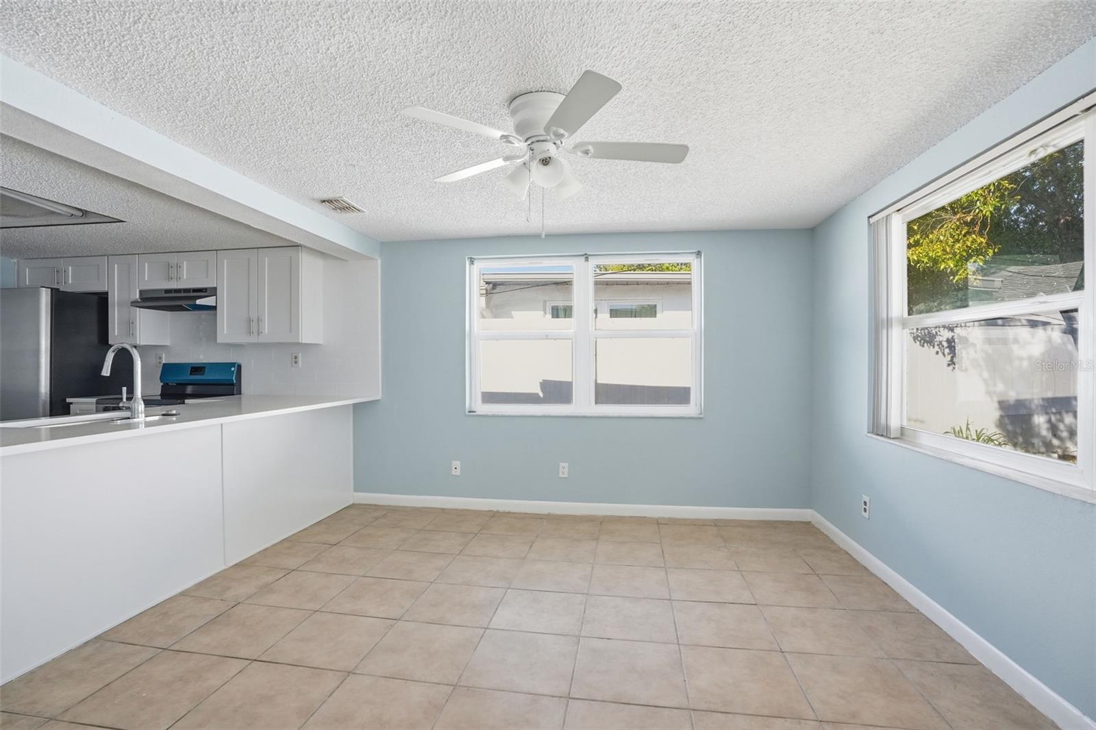 EMBASSY HILLS - Residential