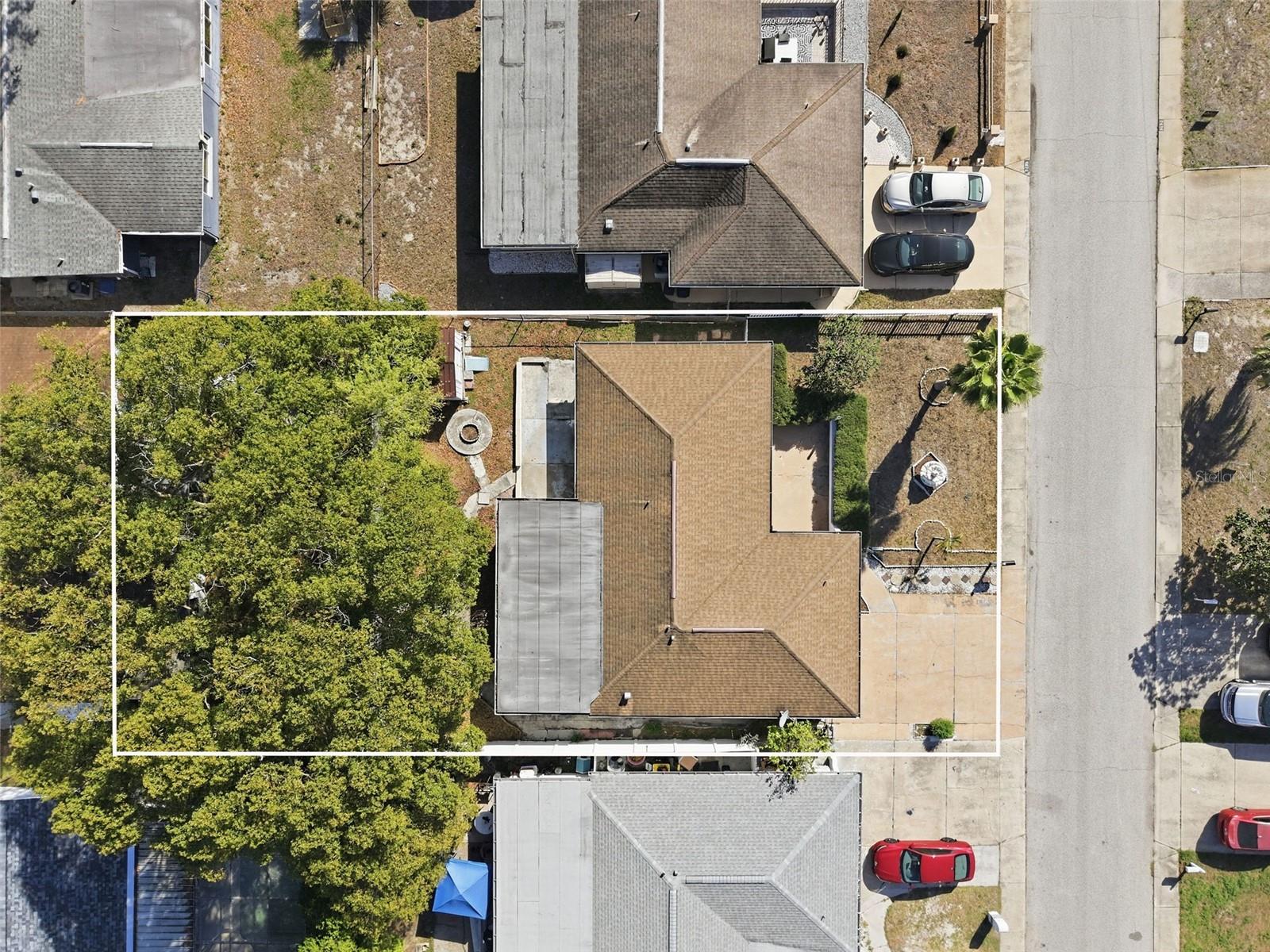 EMBASSY HILLS - Residential