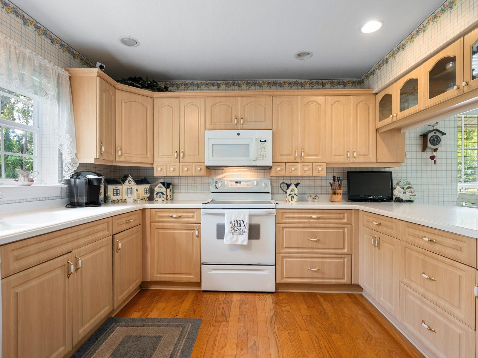 CAPE TOWN VILLAGE PH I - Residential