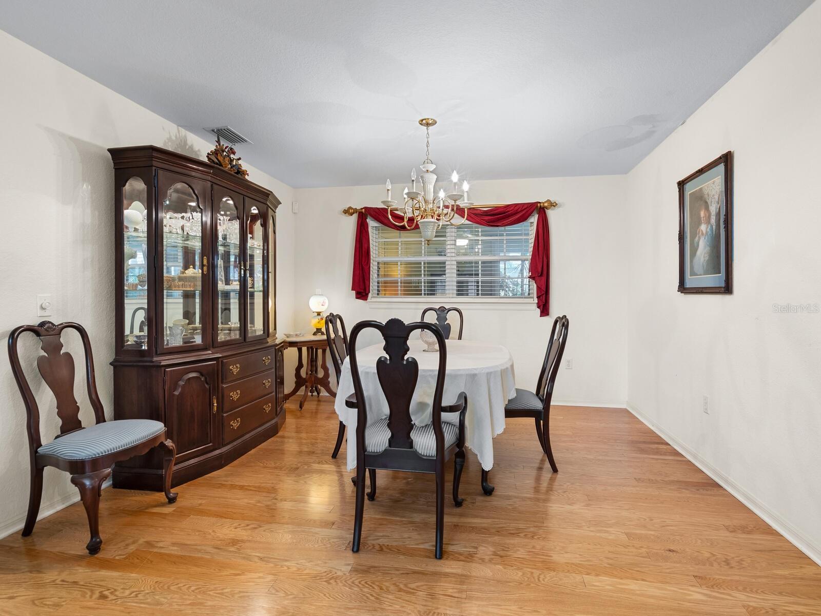 CAPE TOWN VILLAGE PH I - Residential