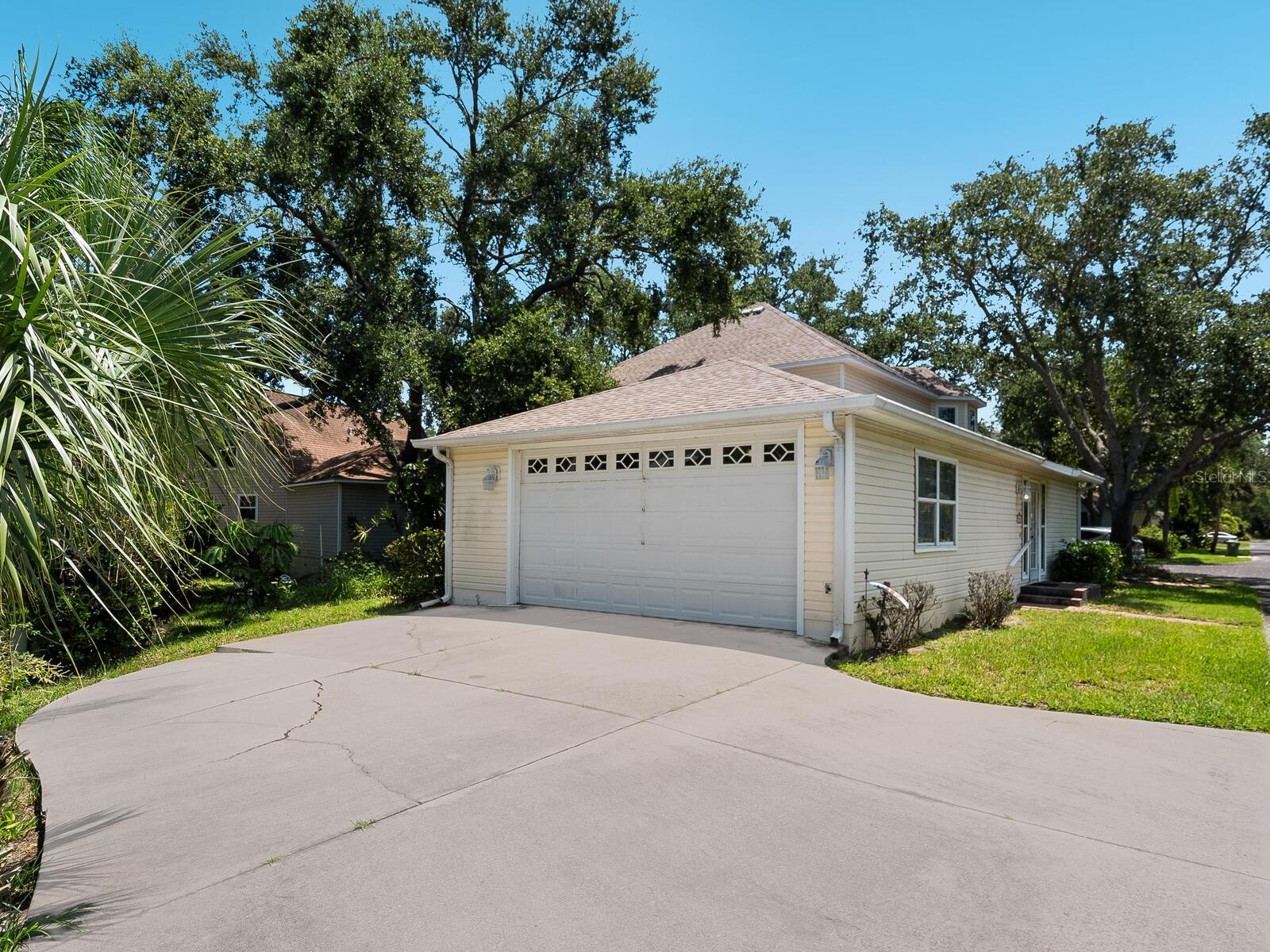 CAPE TOWN VILLAGE PH I - Residential