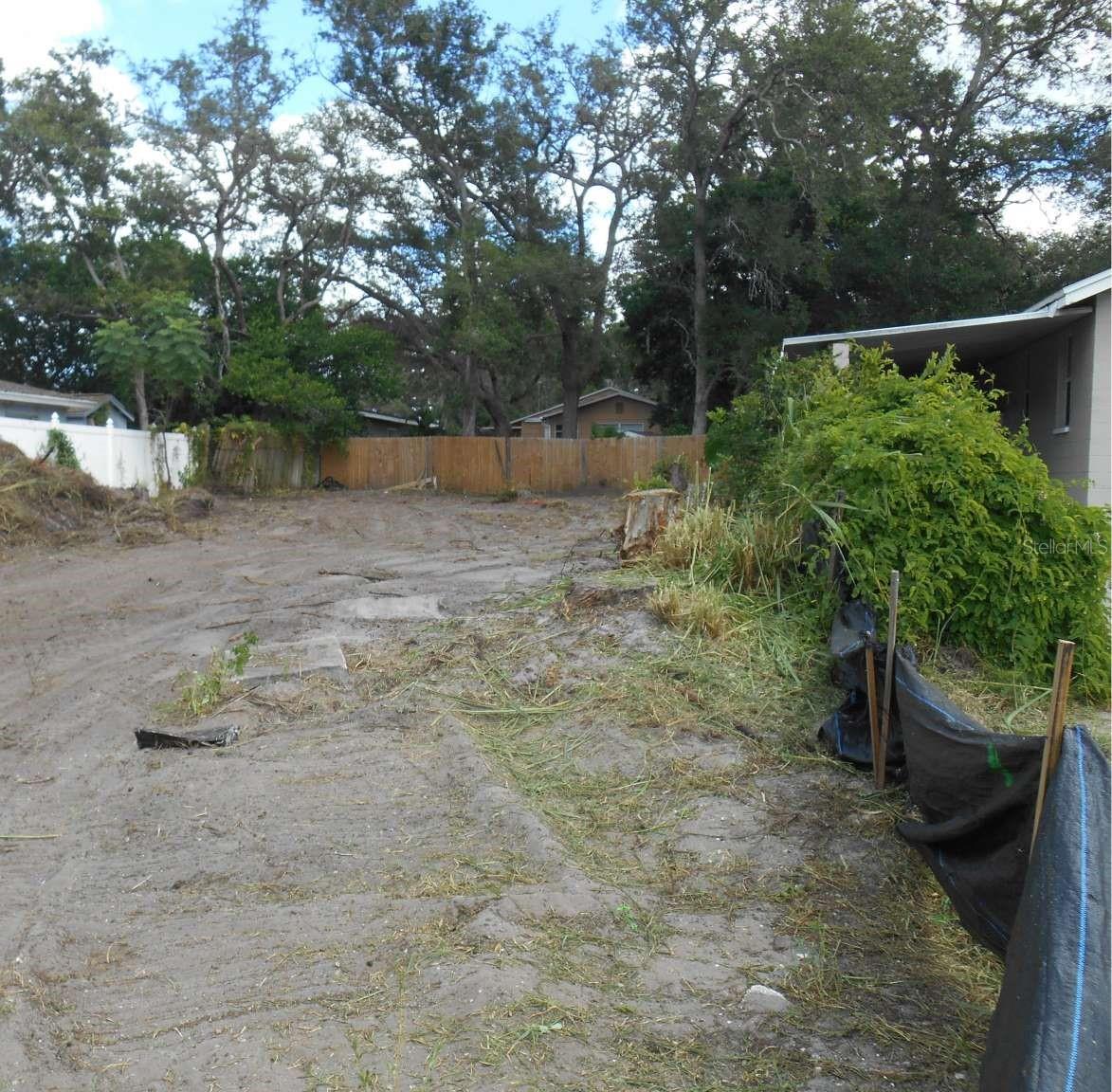 LAKEVIEW HEIGHTS - Land