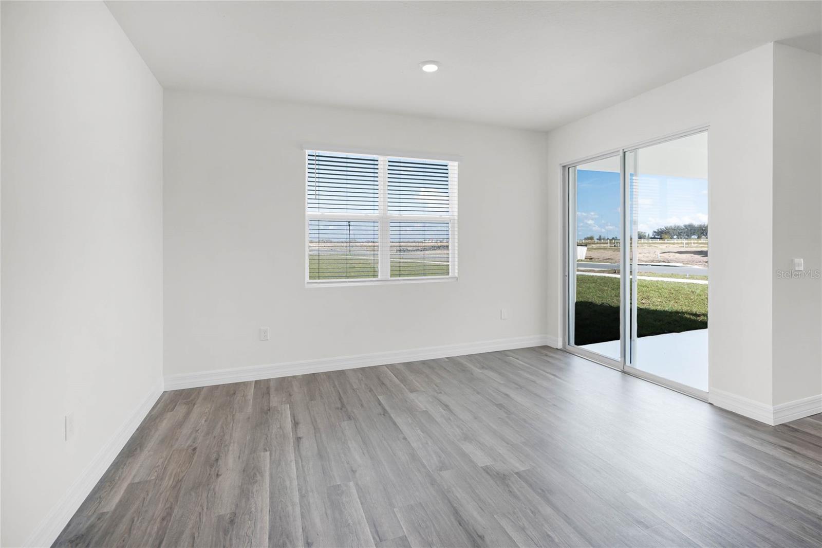 HARMONY ON LAKE ELOISE PHASE 4 - Residential