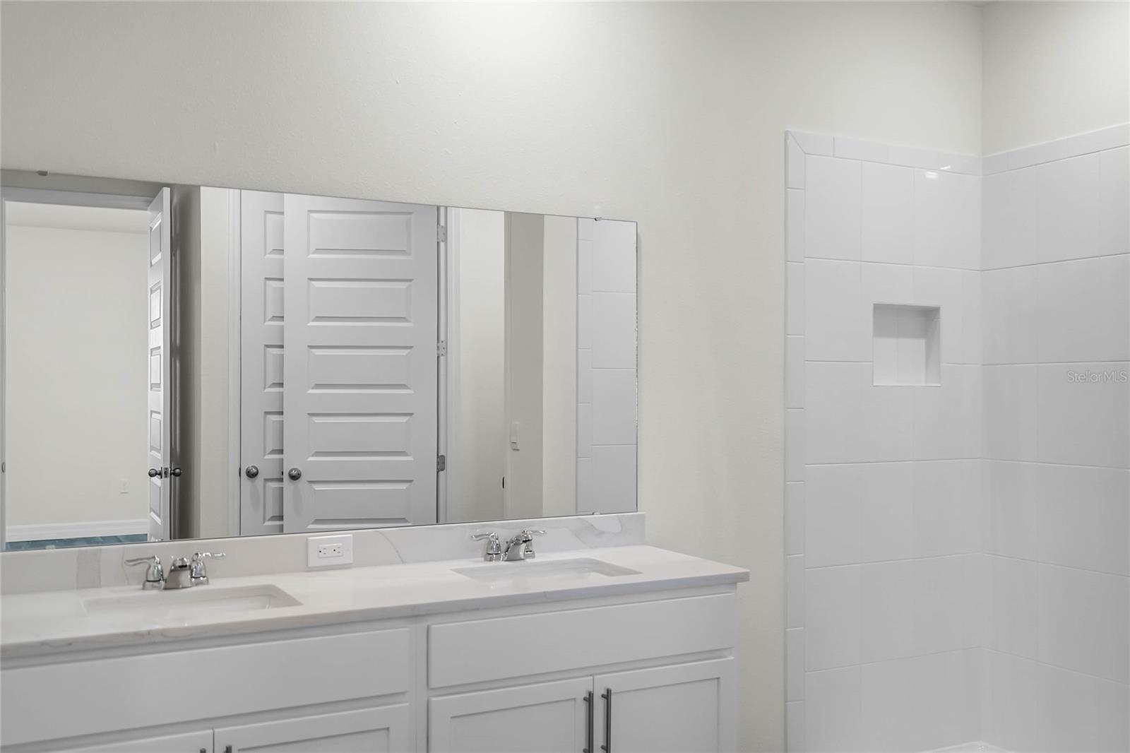 HARMONY ON LAKE ELOISE PHASE 4 - Residential