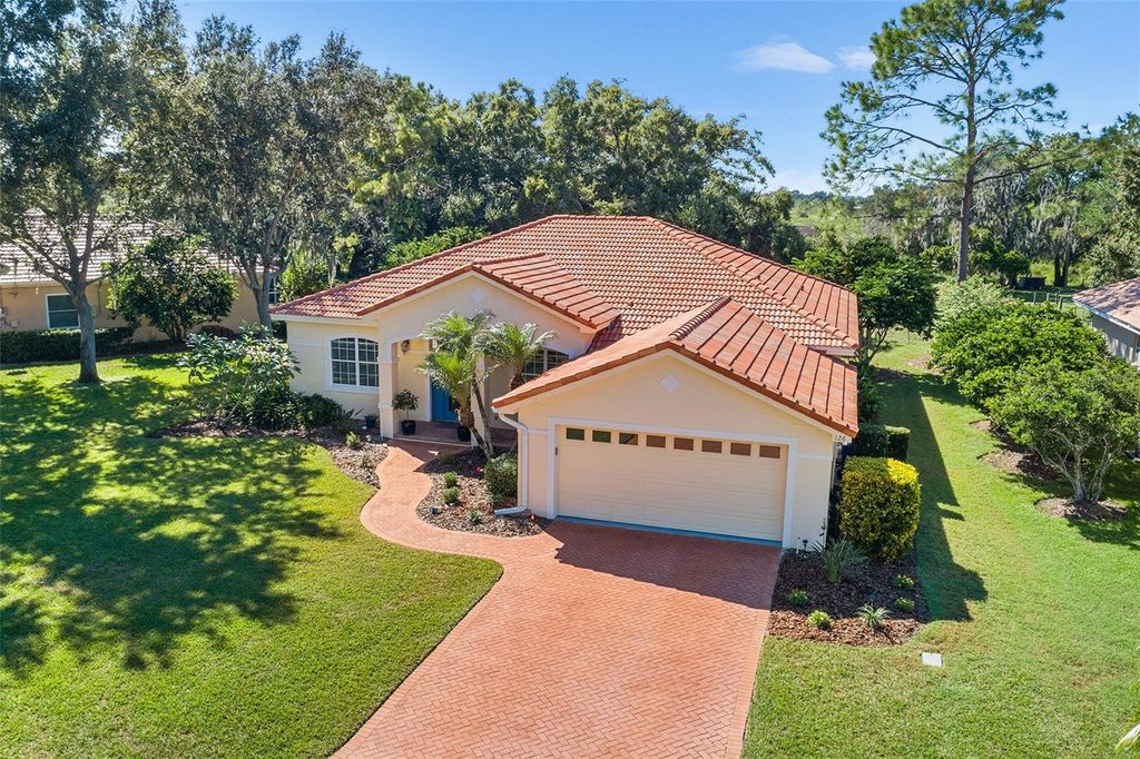 Photo of 126 Lake Region Cir, Winter Haven, FL 33881 (MLS # P4936583)