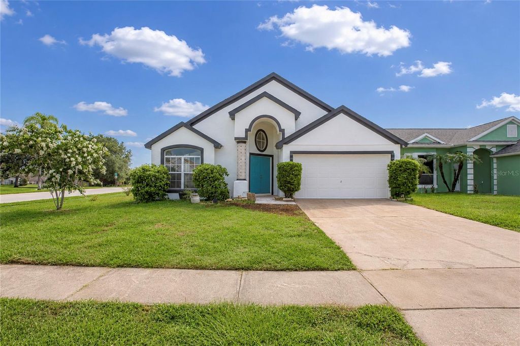 Photo of 2039 Shannon Lakes Boulevard, Kissimmee, FL 34743 (MLS # O6423873)