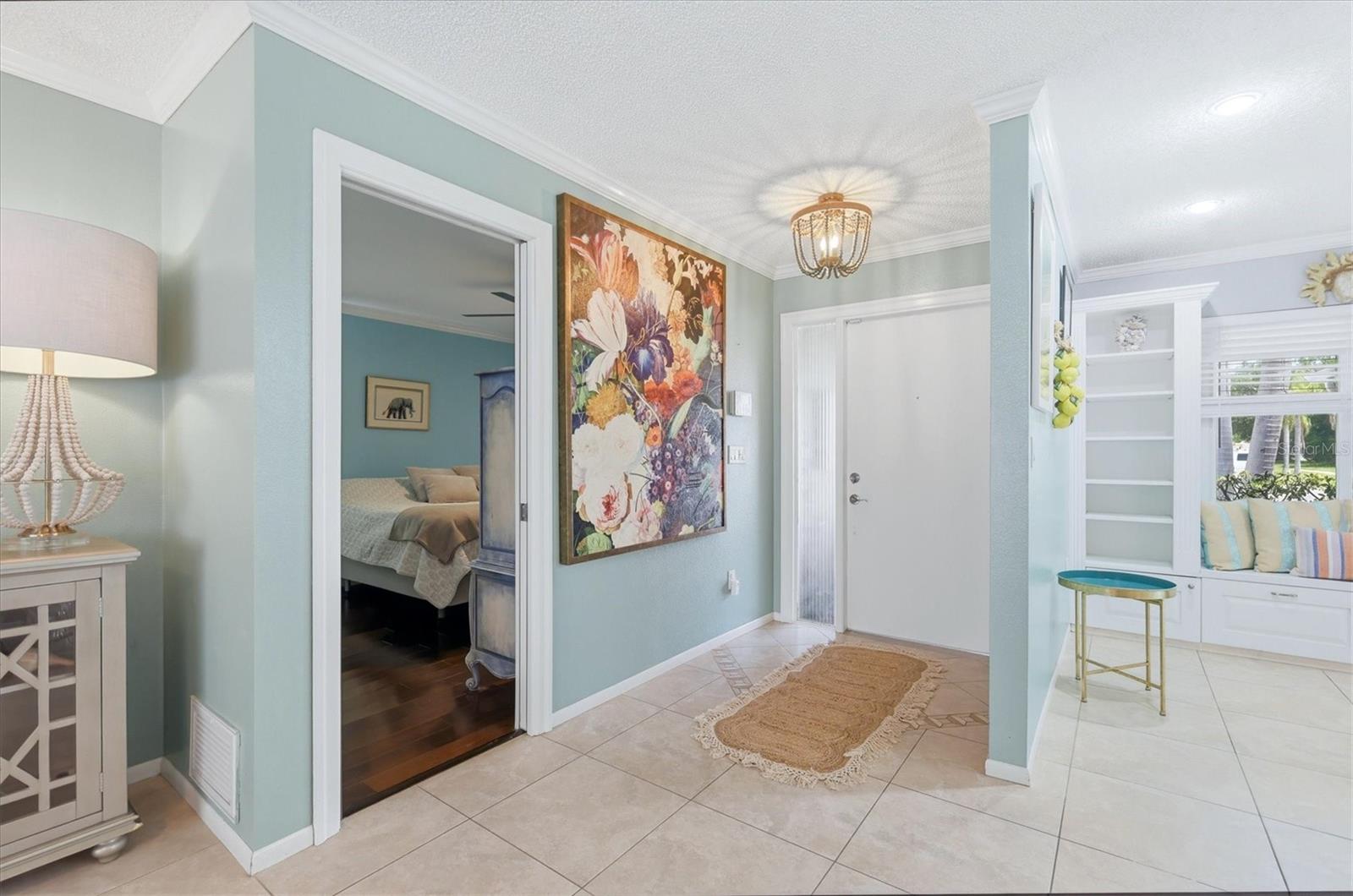 1833 OAK VIEW DRIVE