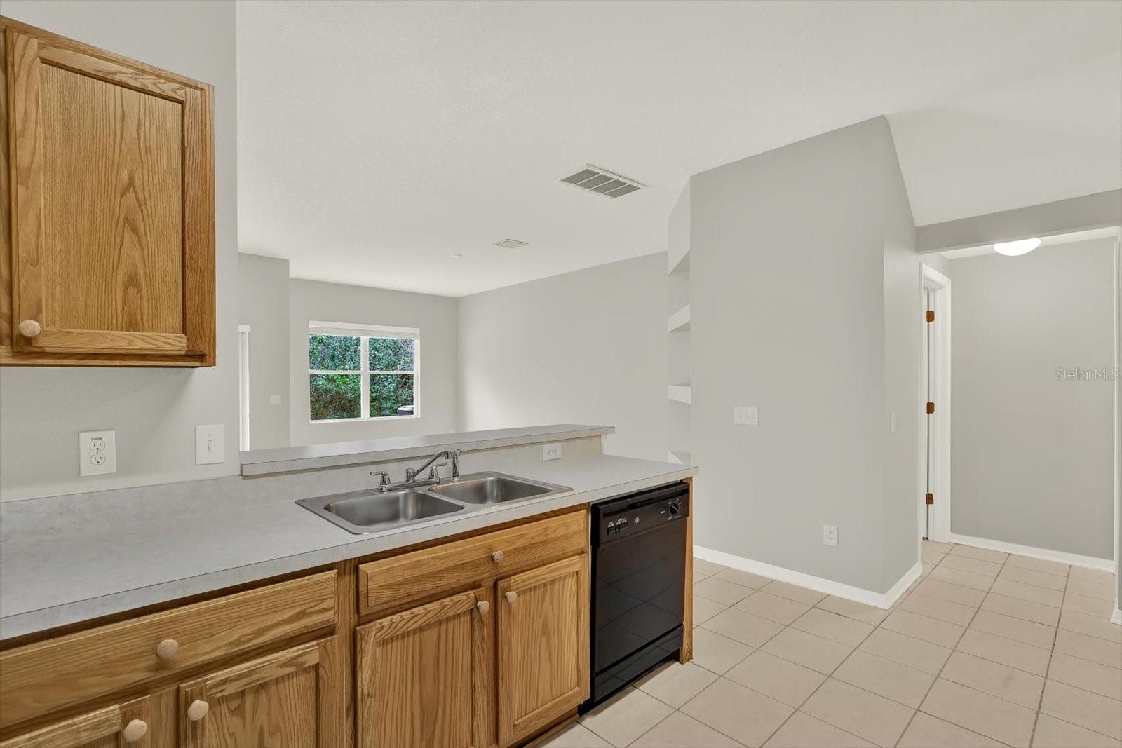 BALLANTRAE VILLAGE 01 - Residential