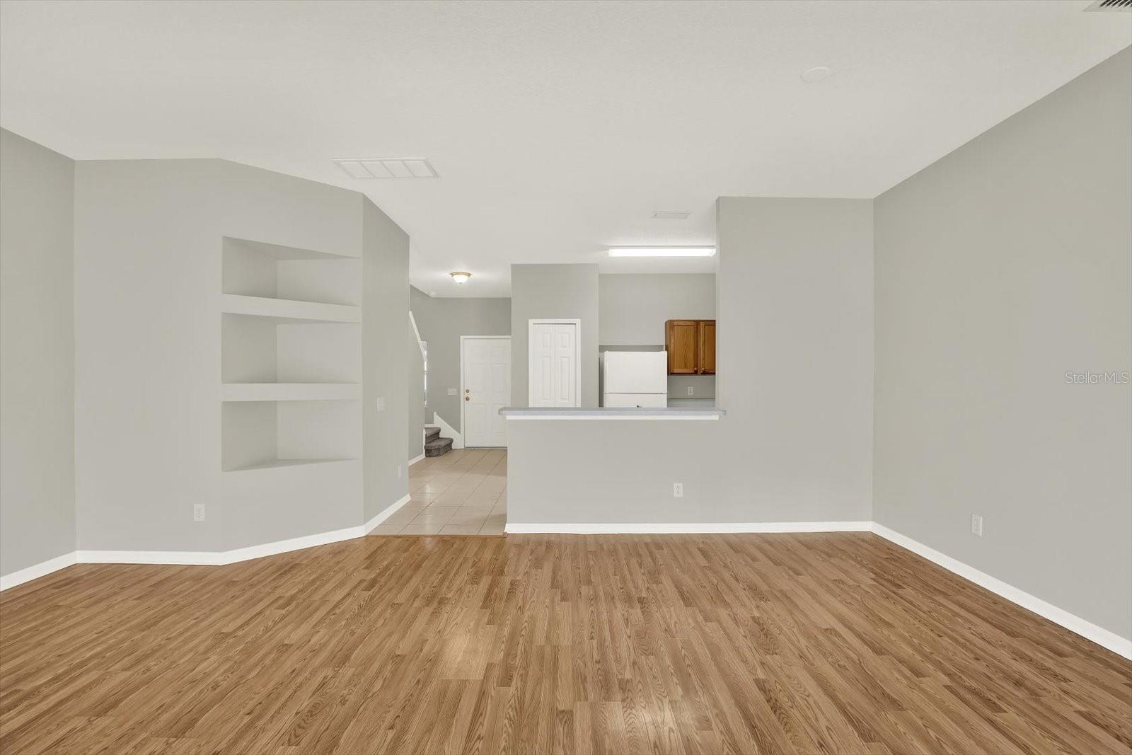 BALLANTRAE VILLAGE 01 - Residential