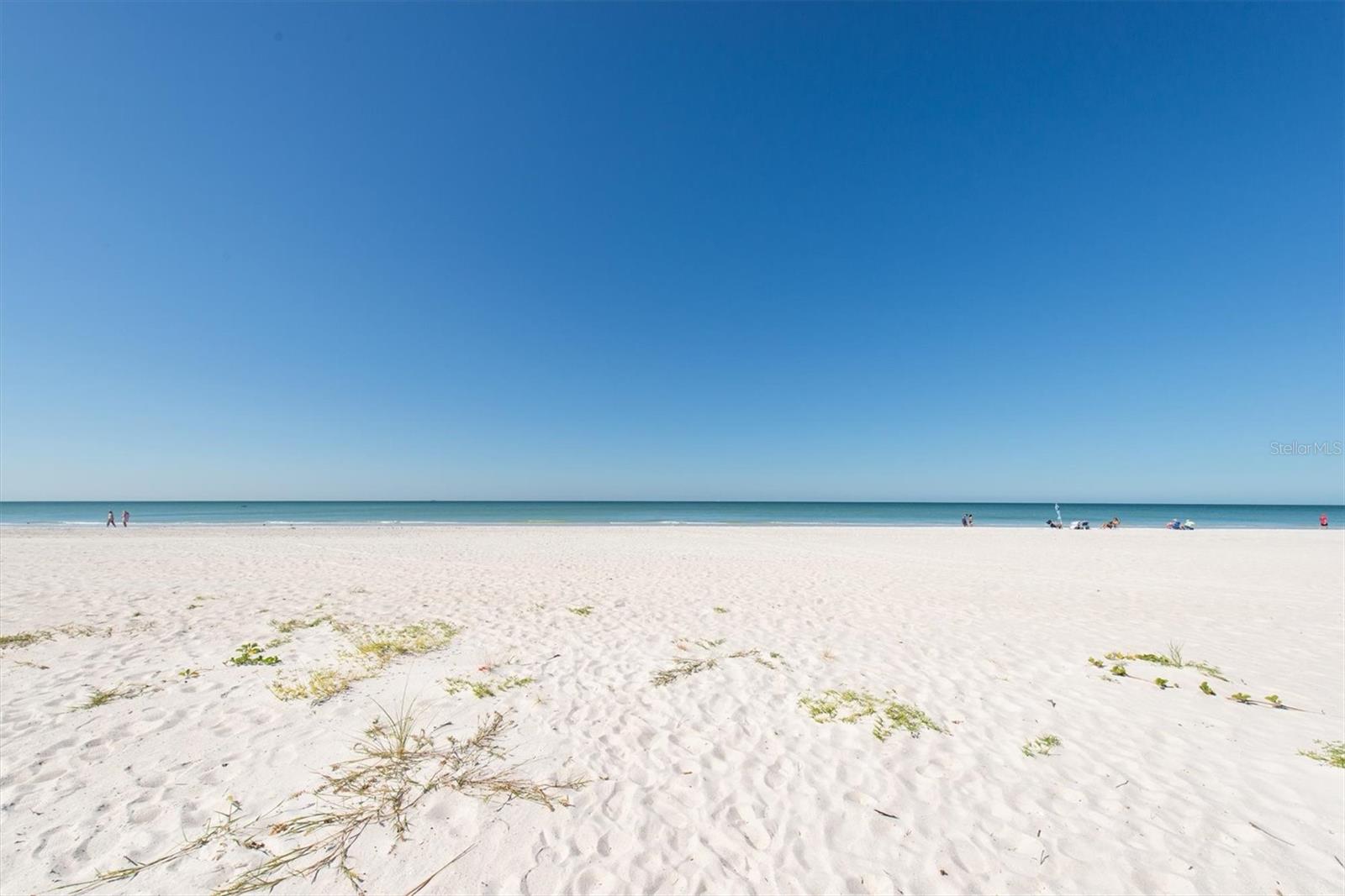 TAHITIAN TOWERS CONDO - Residential