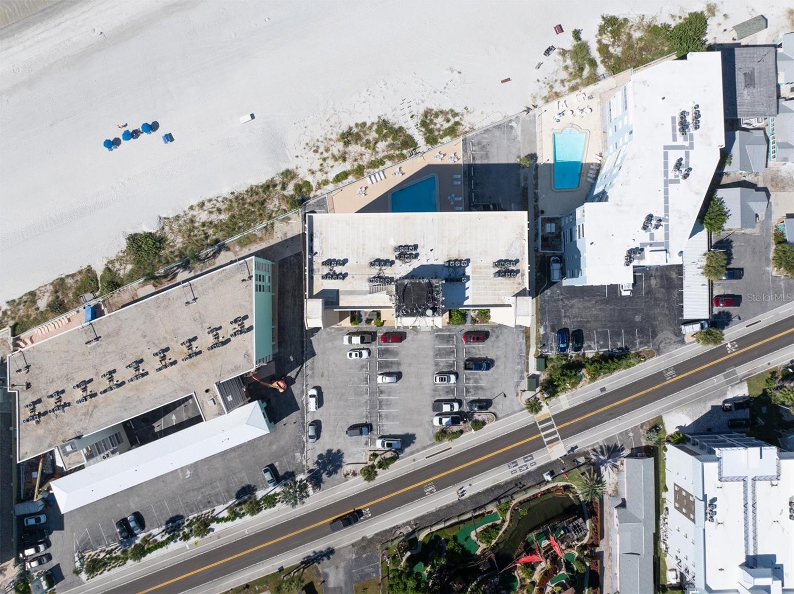 TAHITIAN TOWERS CONDO - Residential