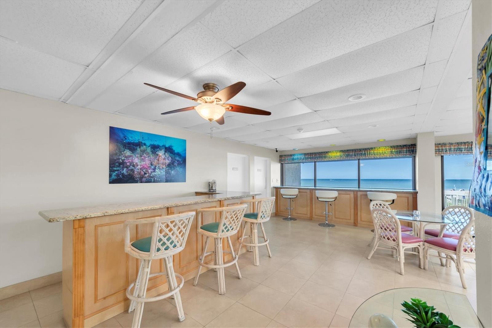 TAHITIAN TOWERS CONDO - Residential