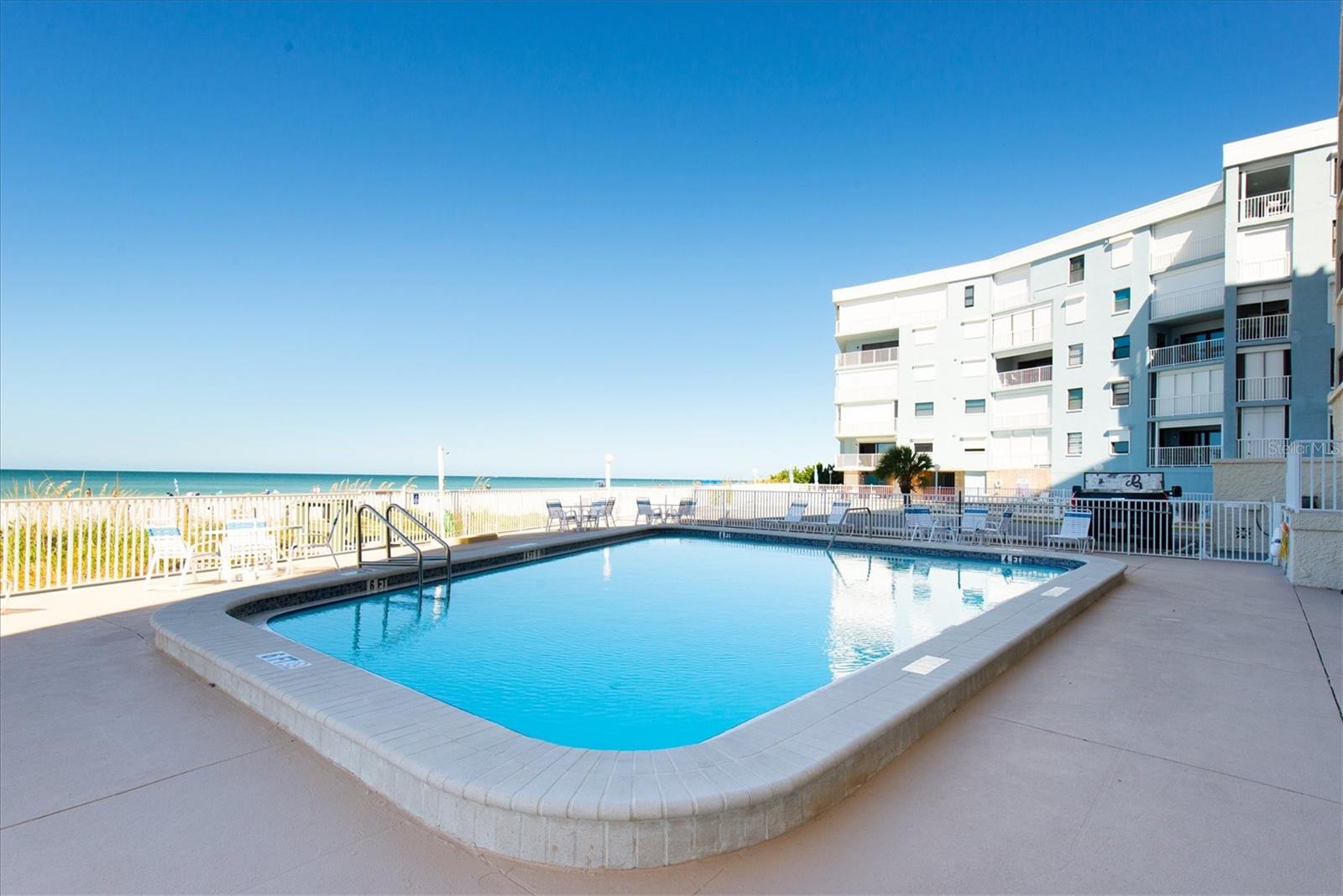 TAHITIAN TOWERS CONDO - Residential