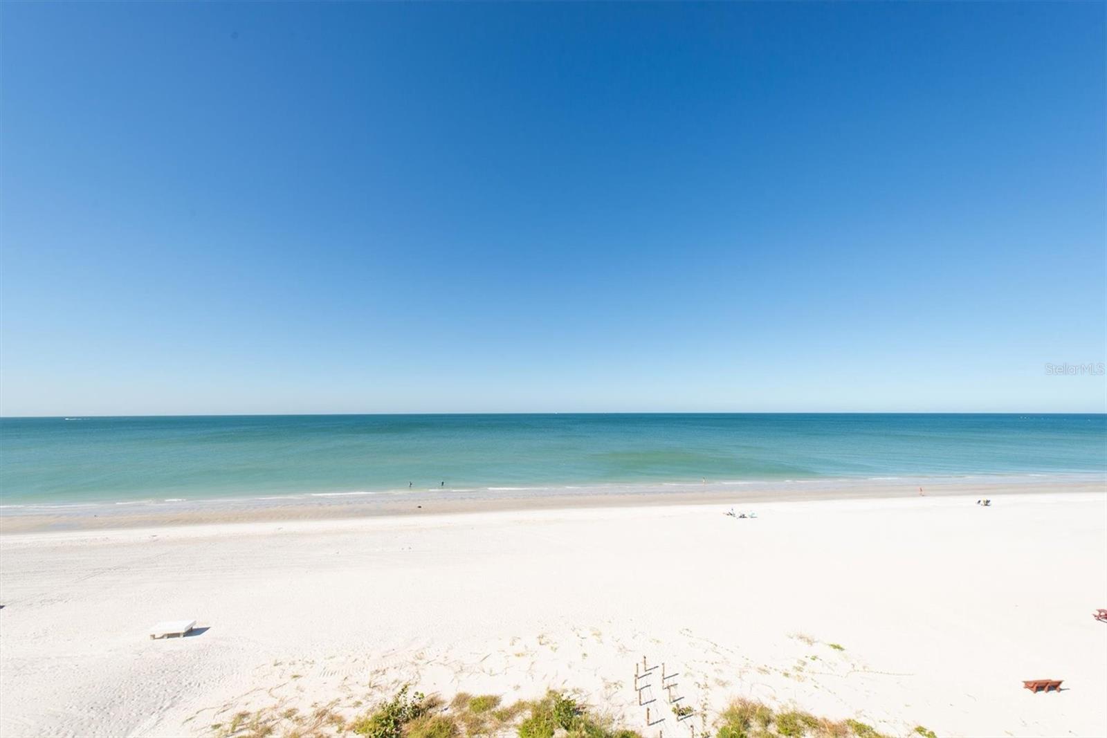 TAHITIAN TOWERS CONDO - Residential