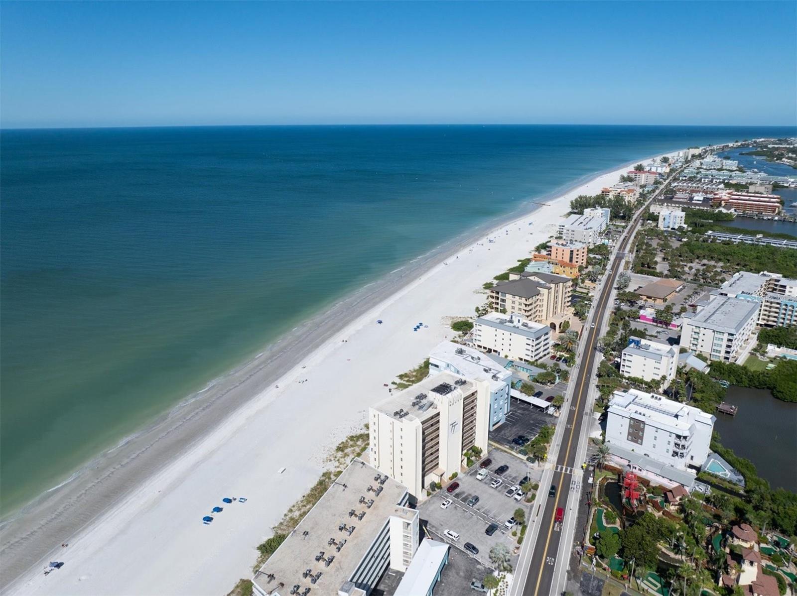 TAHITIAN TOWERS CONDO - Residential