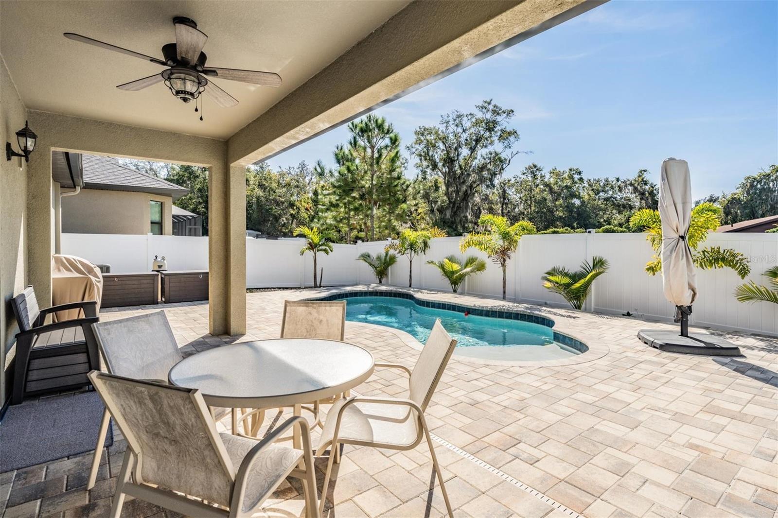 PADDOCK MANOR - Residential Lease