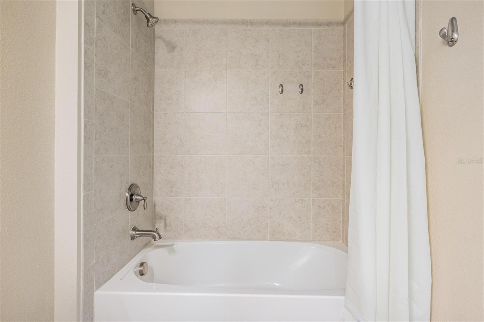 PADDOCK MANOR - Residential Lease