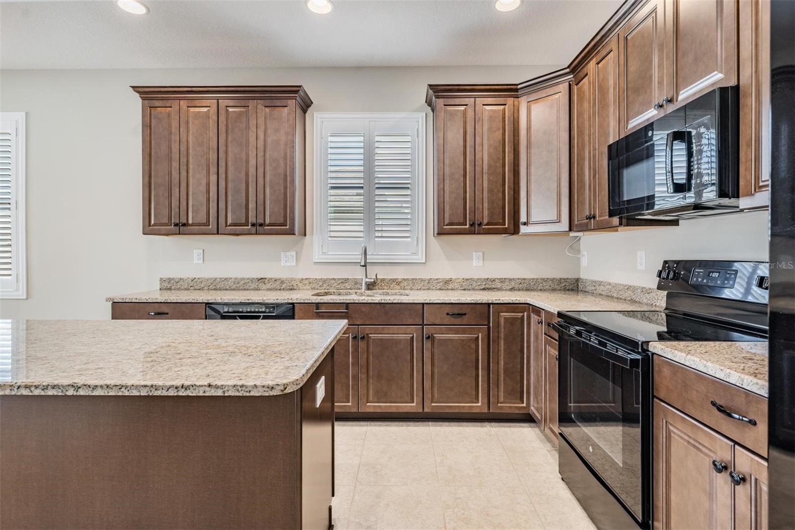 PADDOCK MANOR - Residential Lease