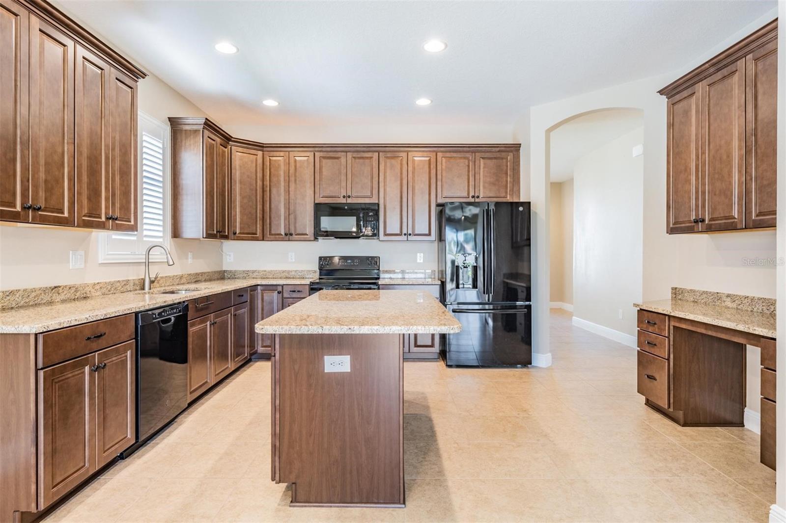 PADDOCK MANOR - Residential Lease