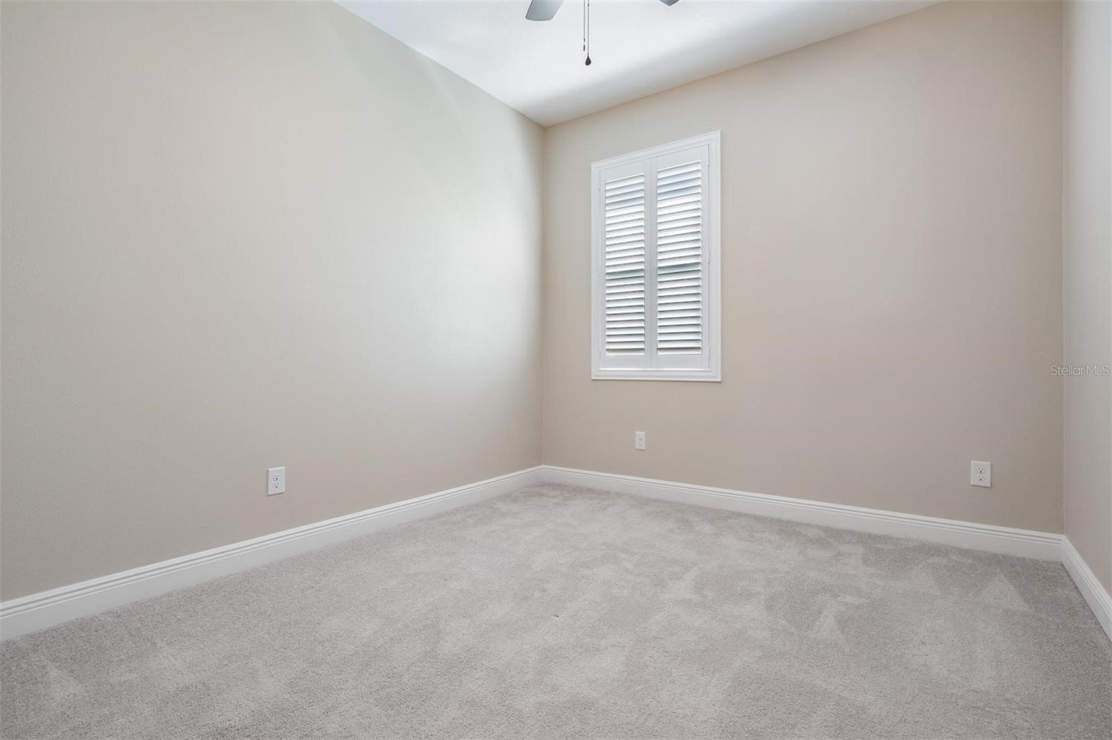 PADDOCK MANOR - Residential Lease