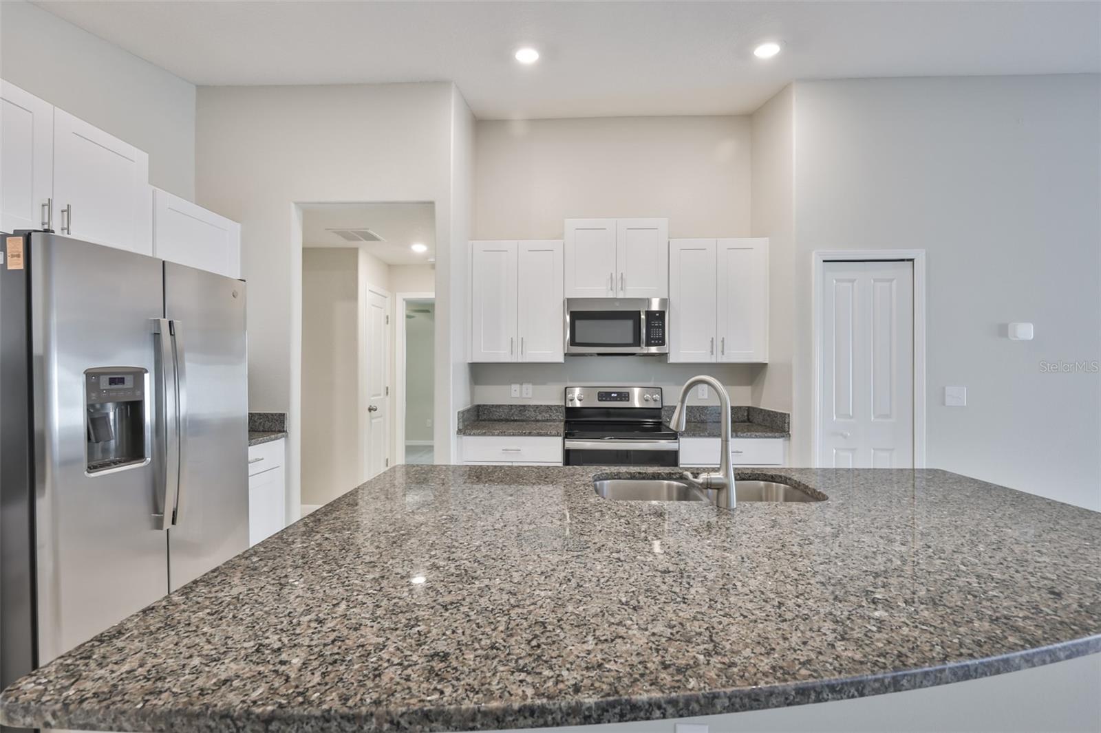 EPPERSON NORTH VILLAGE E-1 - Residential Lease