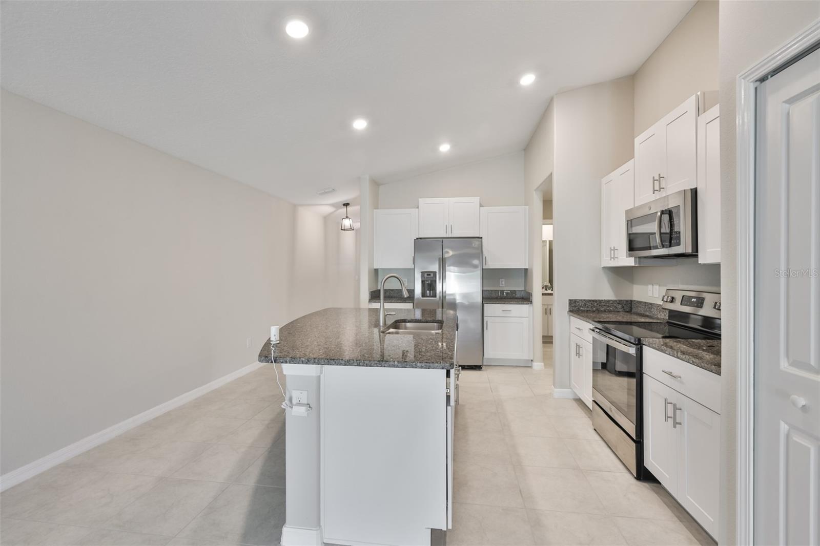 EPPERSON NORTH VILLAGE E-1 - Residential Lease