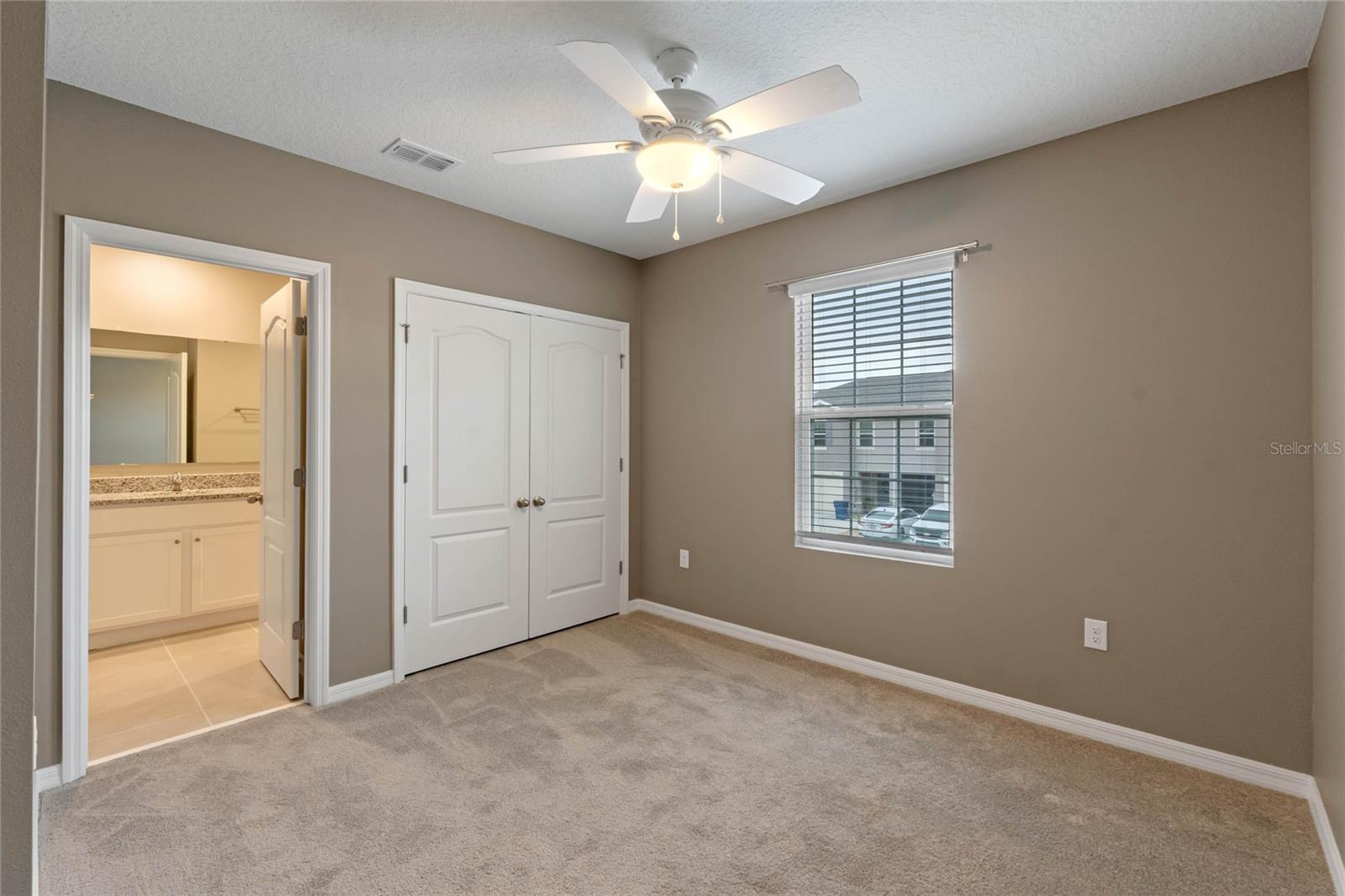 VENEZIA TOWNHOUSES - Residential