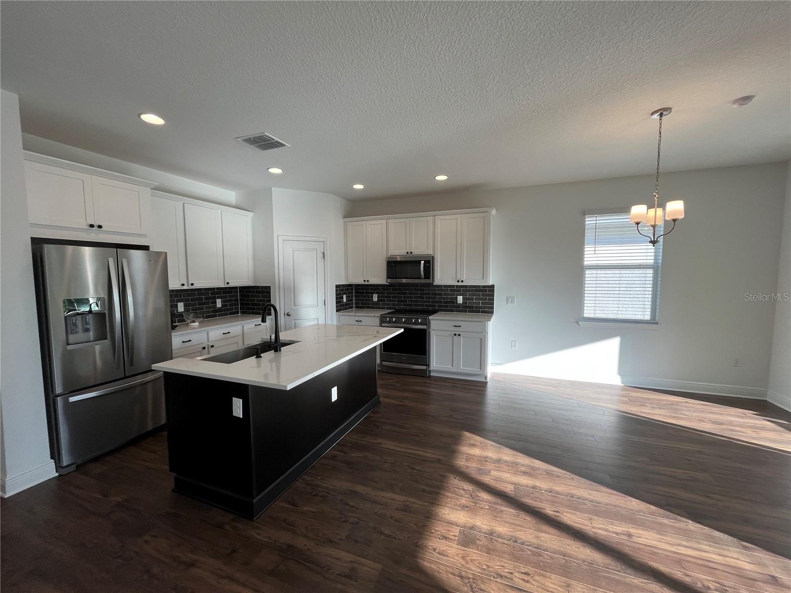 RIVINGTON PH 1D - Residential Lease