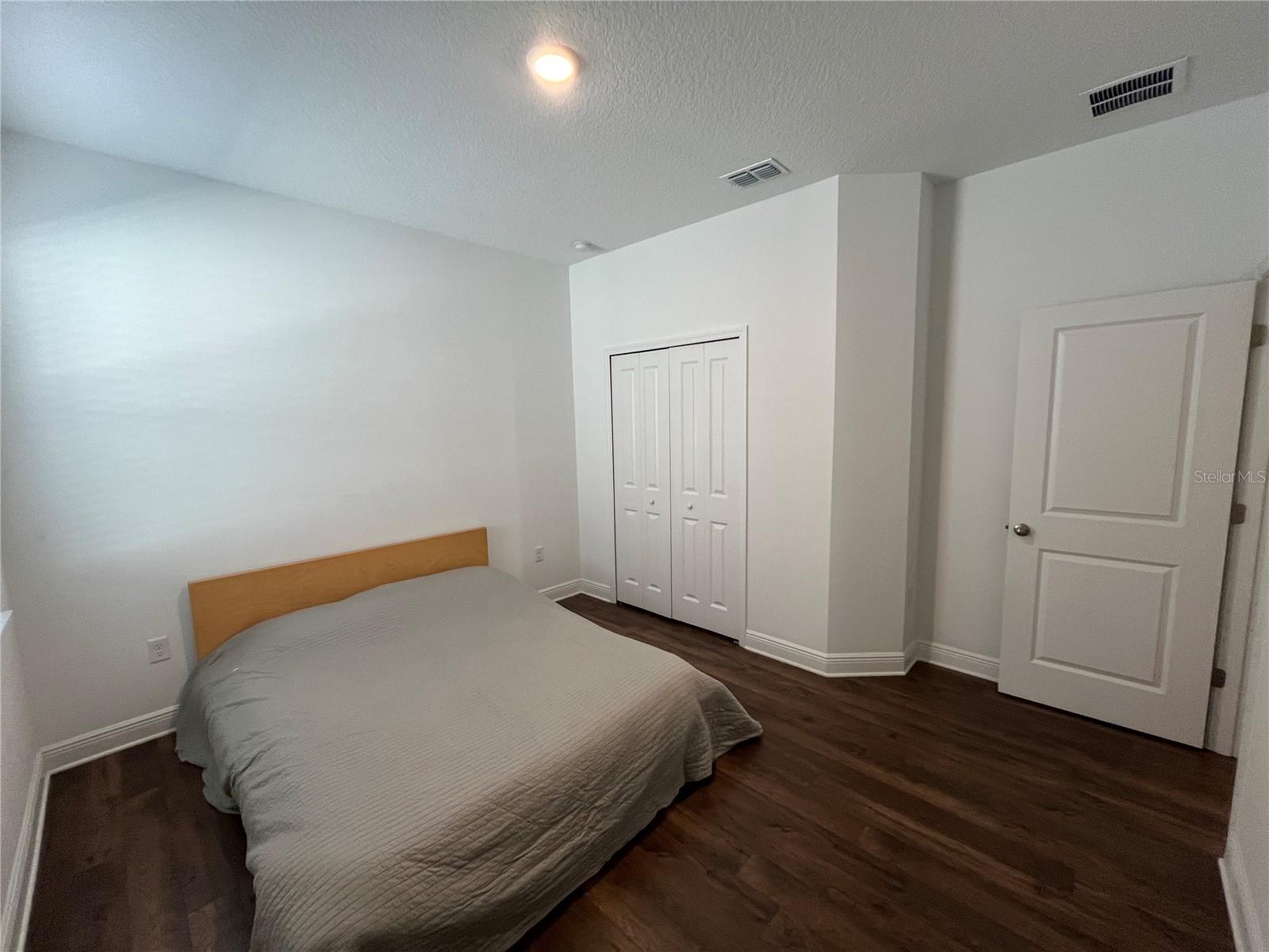 RIVINGTON PH 1D - Residential Lease