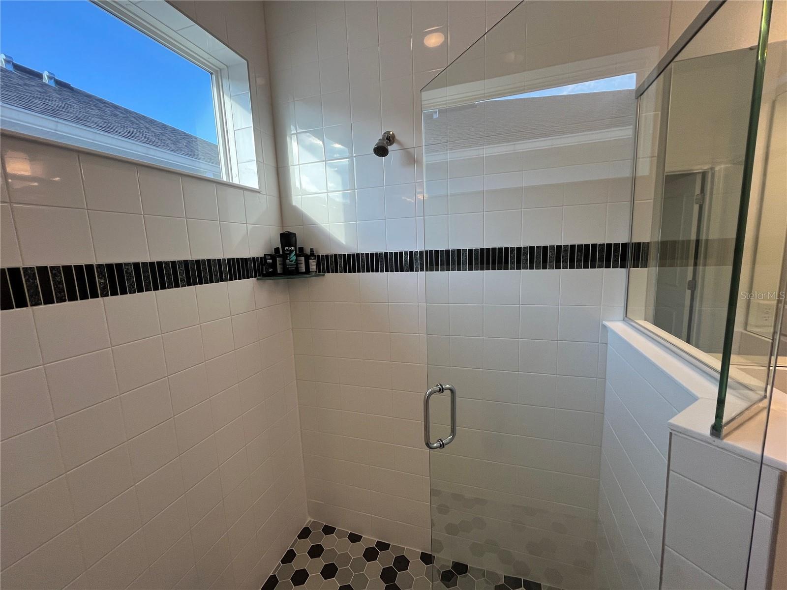 RIVINGTON PH 1D - Residential Lease