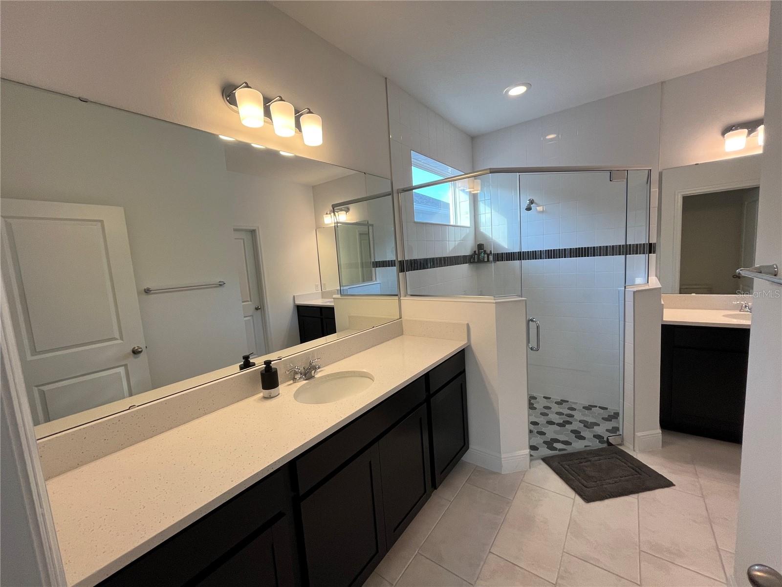 RIVINGTON PH 1D - Residential Lease