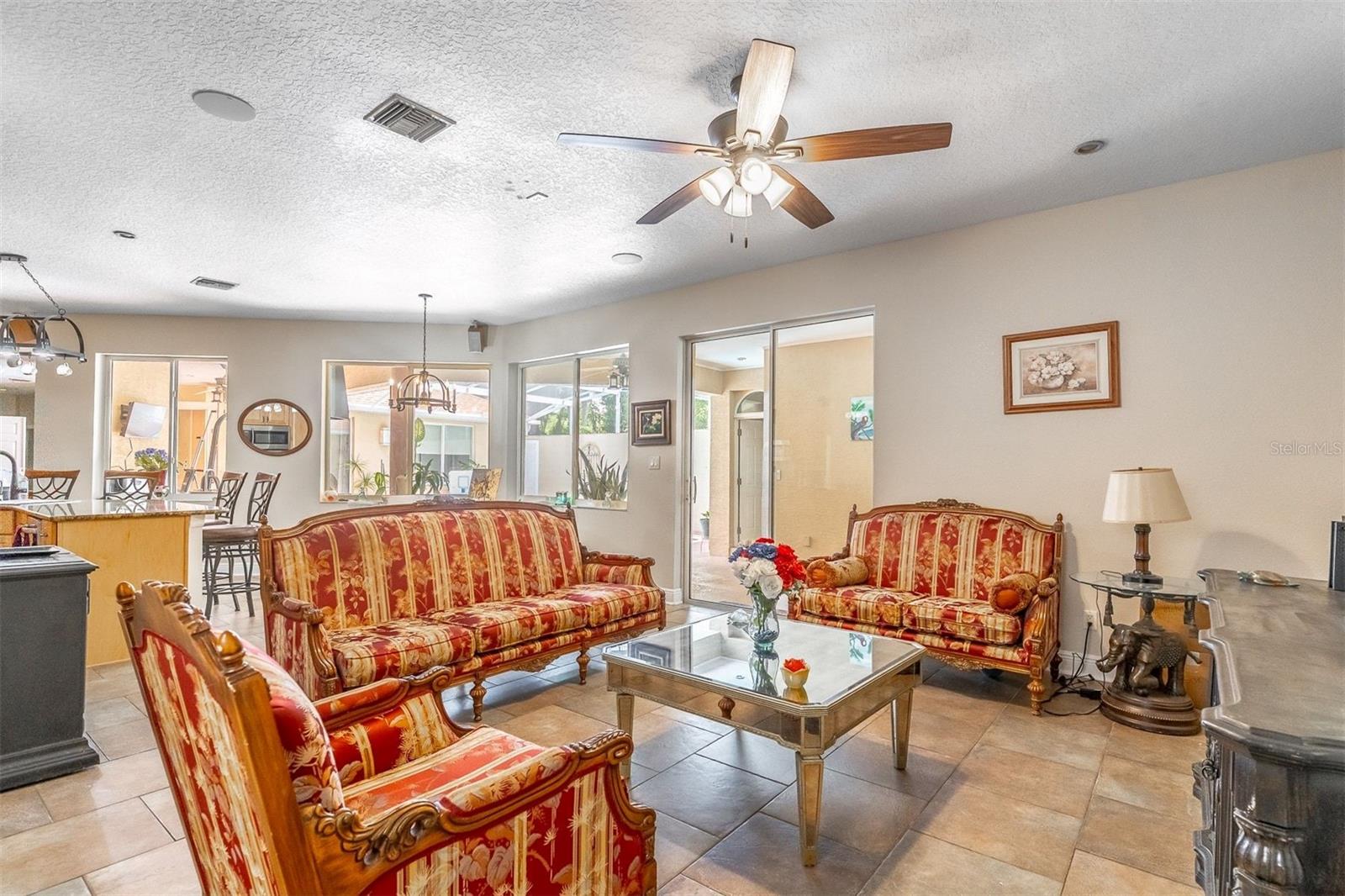 QUAIL HOLLOW ON THE RIVER - Residential