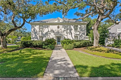 Photo of 1225 S Roxmere Road, Tampa, FL 33629 (MLS # TB8461537)