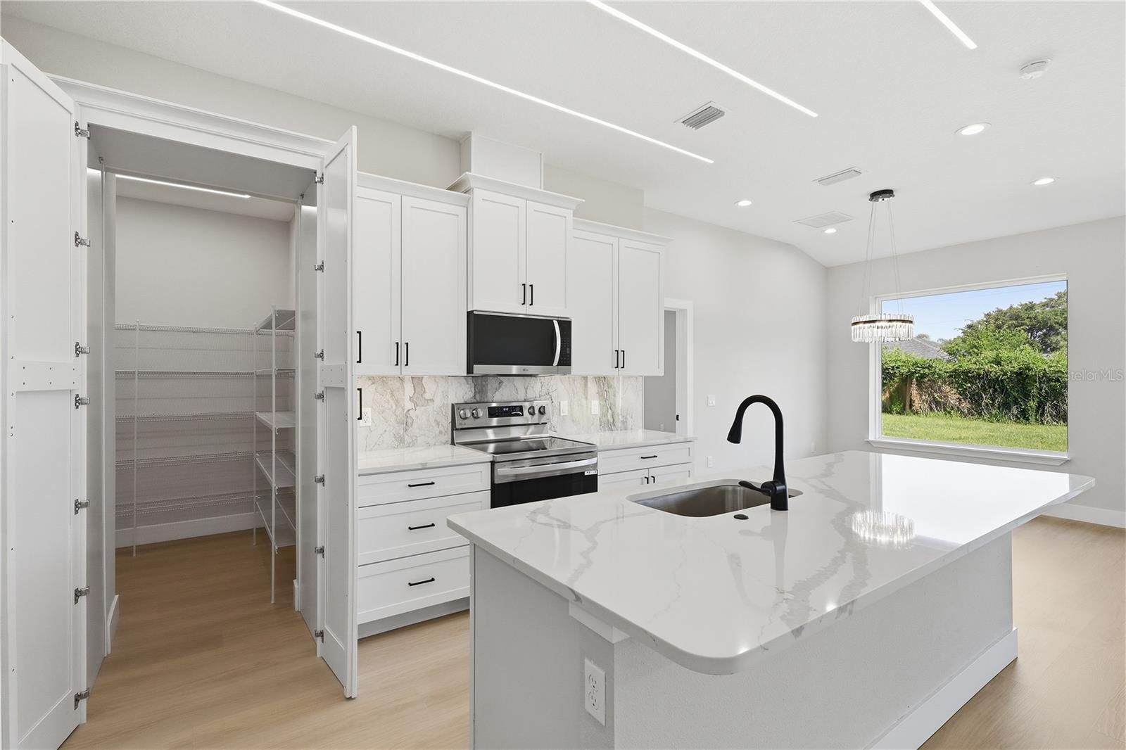 PALM HARBOR - Residential