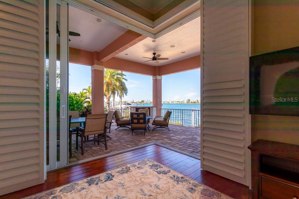 TIERRA VERDE - Residential