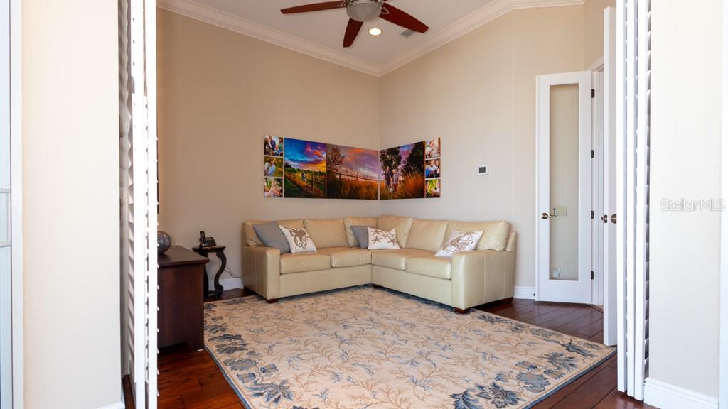 TIERRA VERDE - Residential