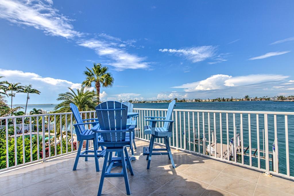 TIERRA VERDE - Residential