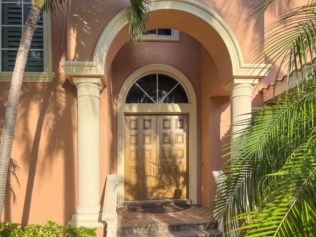 TIERRA VERDE - Residential