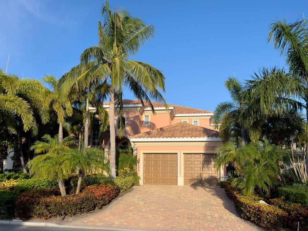 TIERRA VERDE - Residential