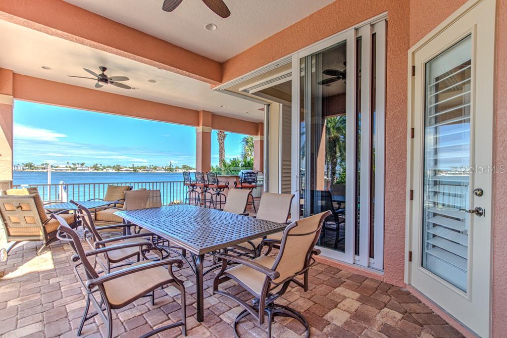 TIERRA VERDE - Residential