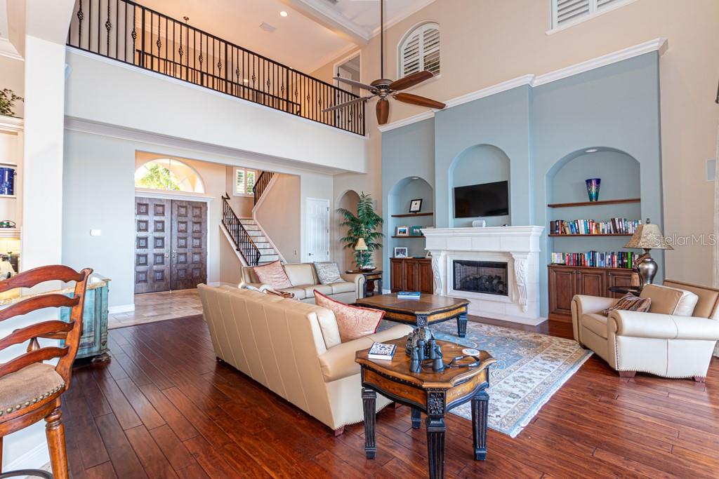 TIERRA VERDE - Residential