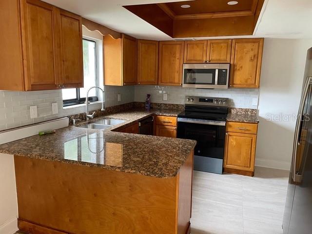 BRIARWOOD - Residential Lease