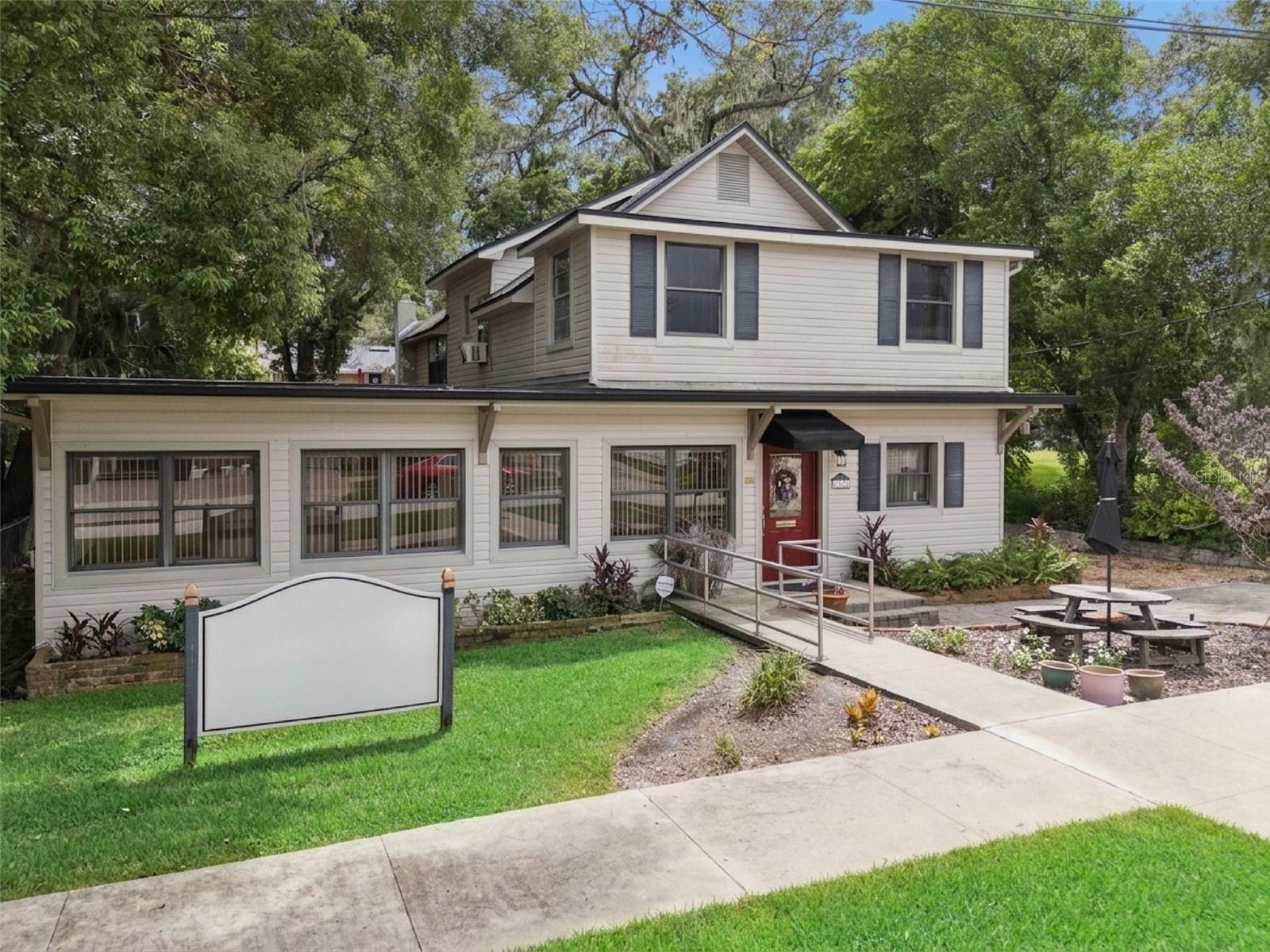 112 PASADENA PLACE
