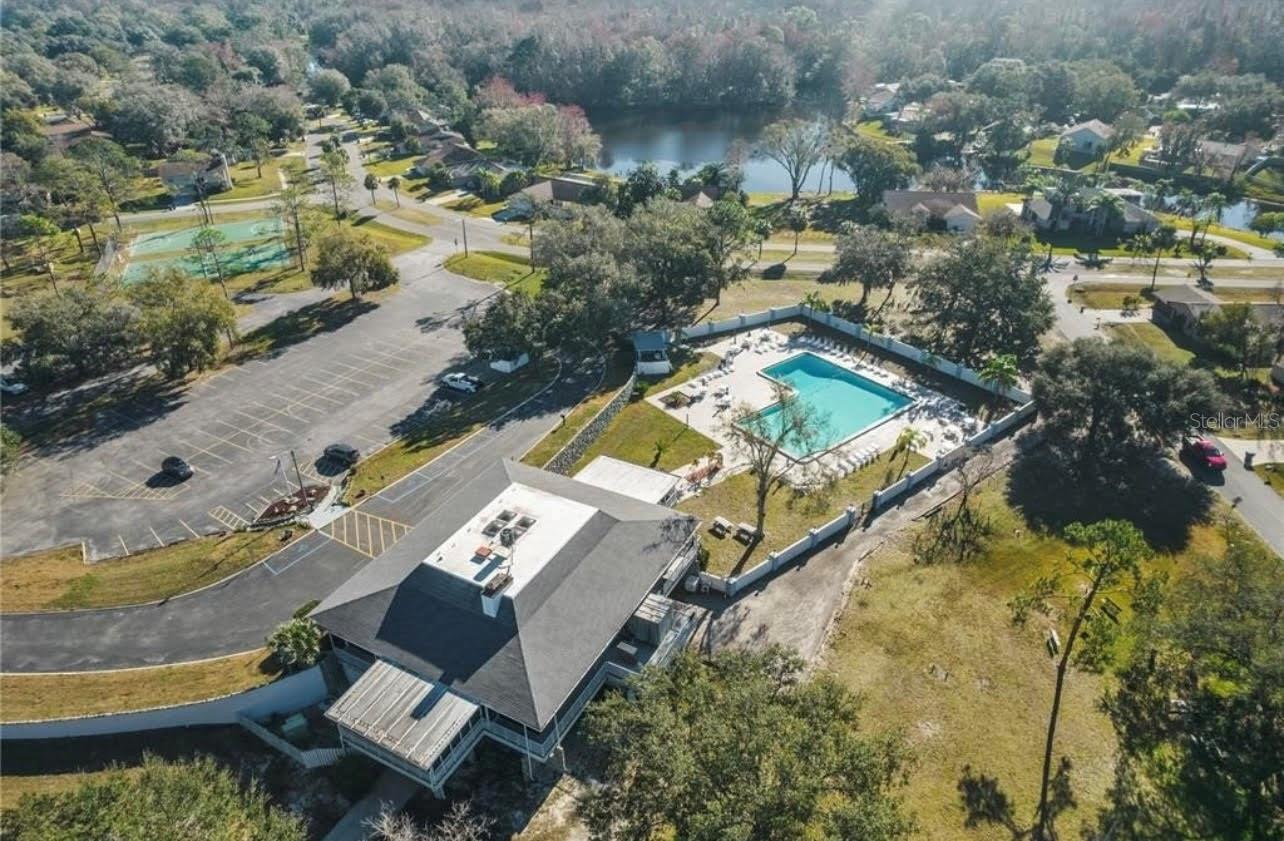 LAKE PADGETT ESTATES EAST - Residential