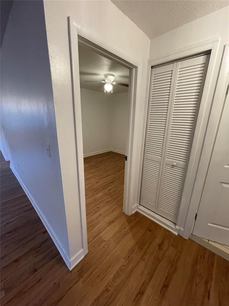 LAKE PADGETT ESTATES EAST - Residential