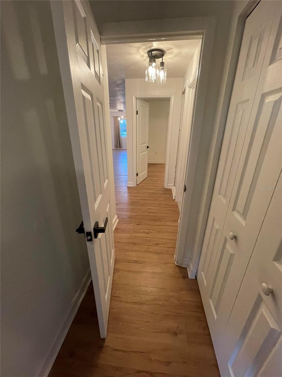 LAKE PADGETT ESTATES EAST - Residential