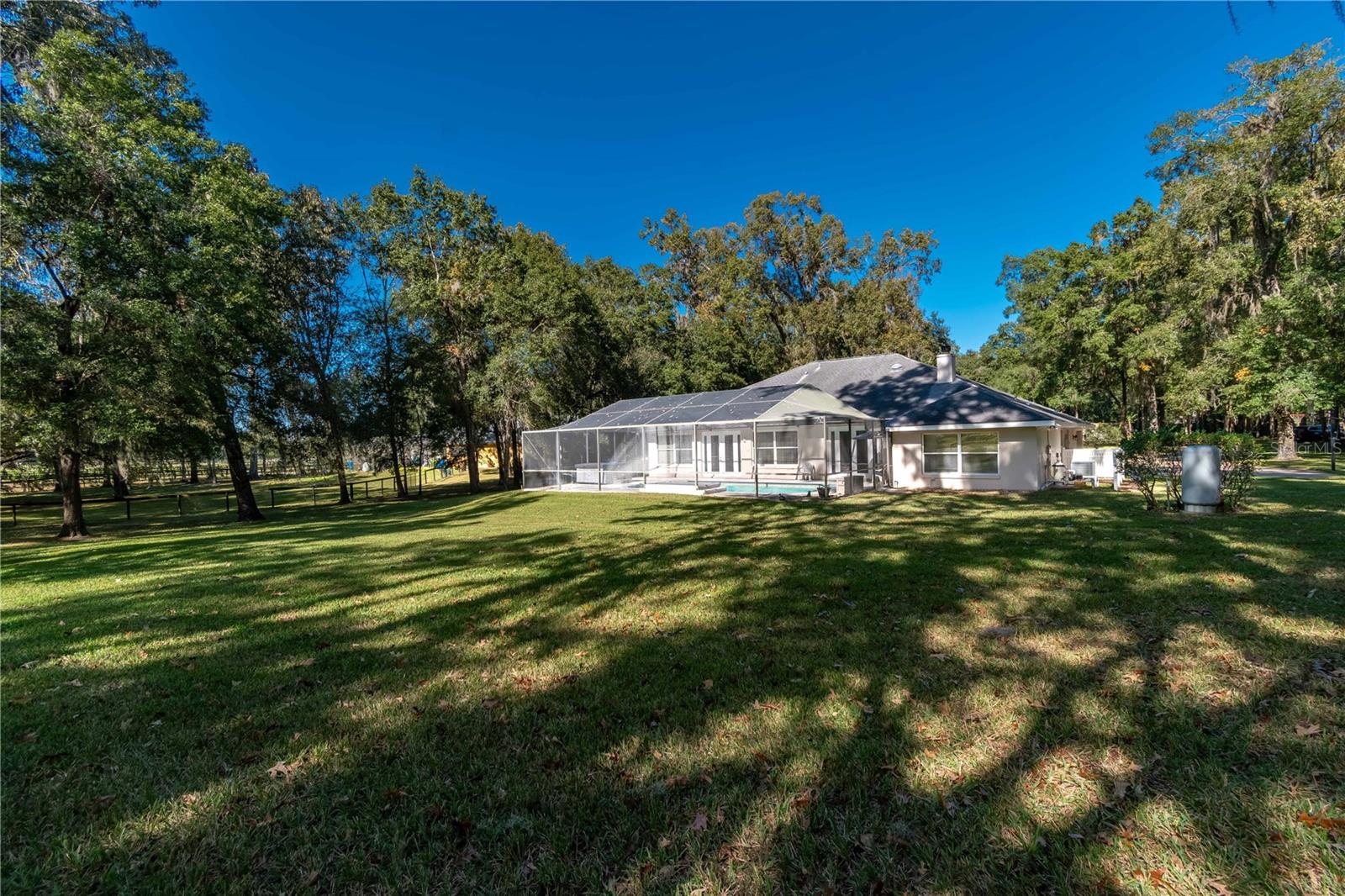 SUMMIT DOWNS - Residential